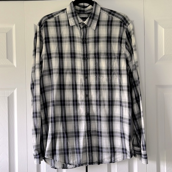 Men’s GAP Plaid Button Down Shirt - Picture 1 of 6
